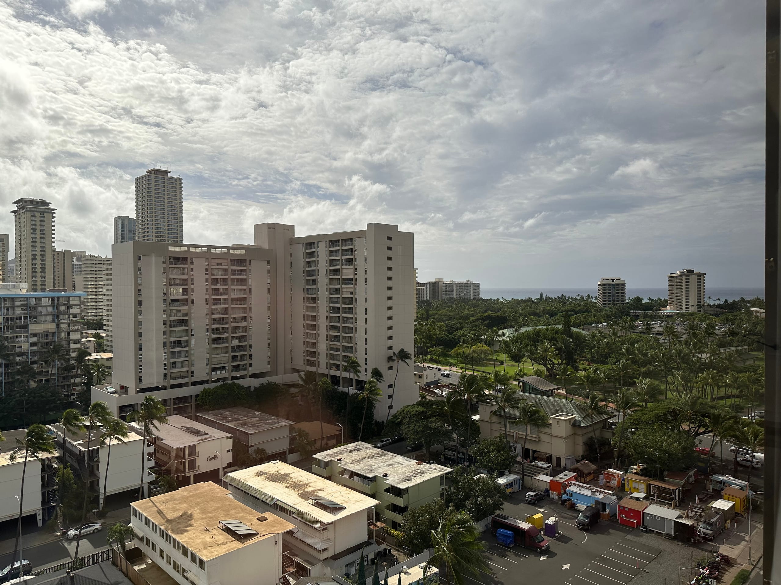 Paradise Beachwalk Studio in Waikiki - Image 23