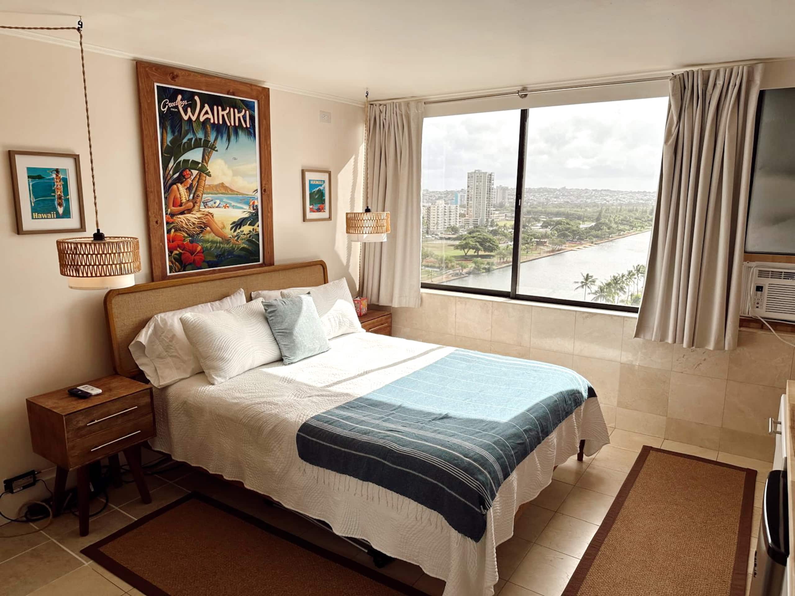 Paradise Beachwalk Studio in Waikiki - Image 11
