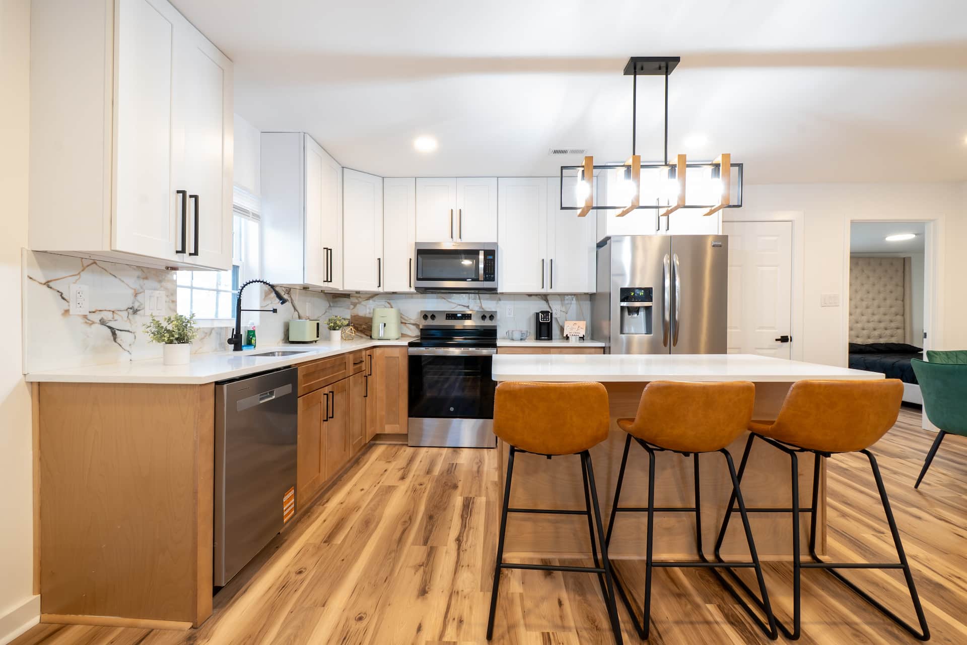 Modern Getaway – 10 min from Two Kings Casino