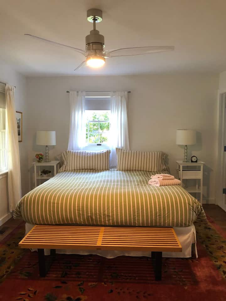 חדר שינה 5 עם חדר רחצה פרטי