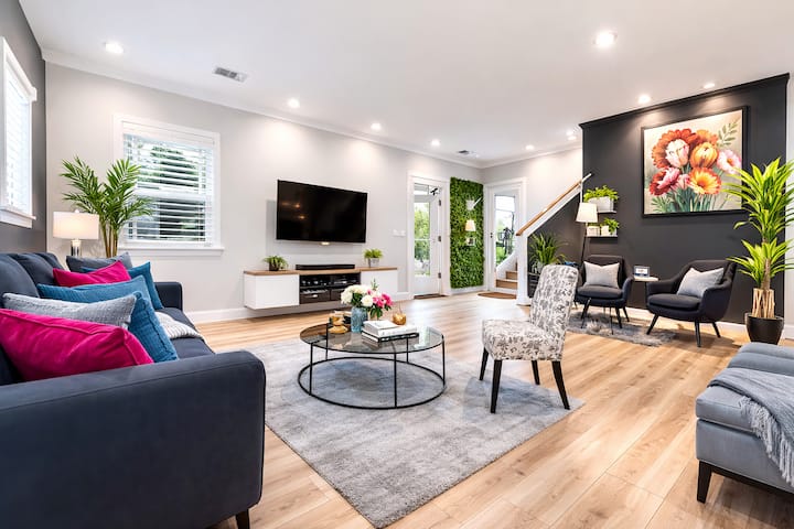 Fifa World Cup | New 3br Houston Pop Art Stay - Houston, TX