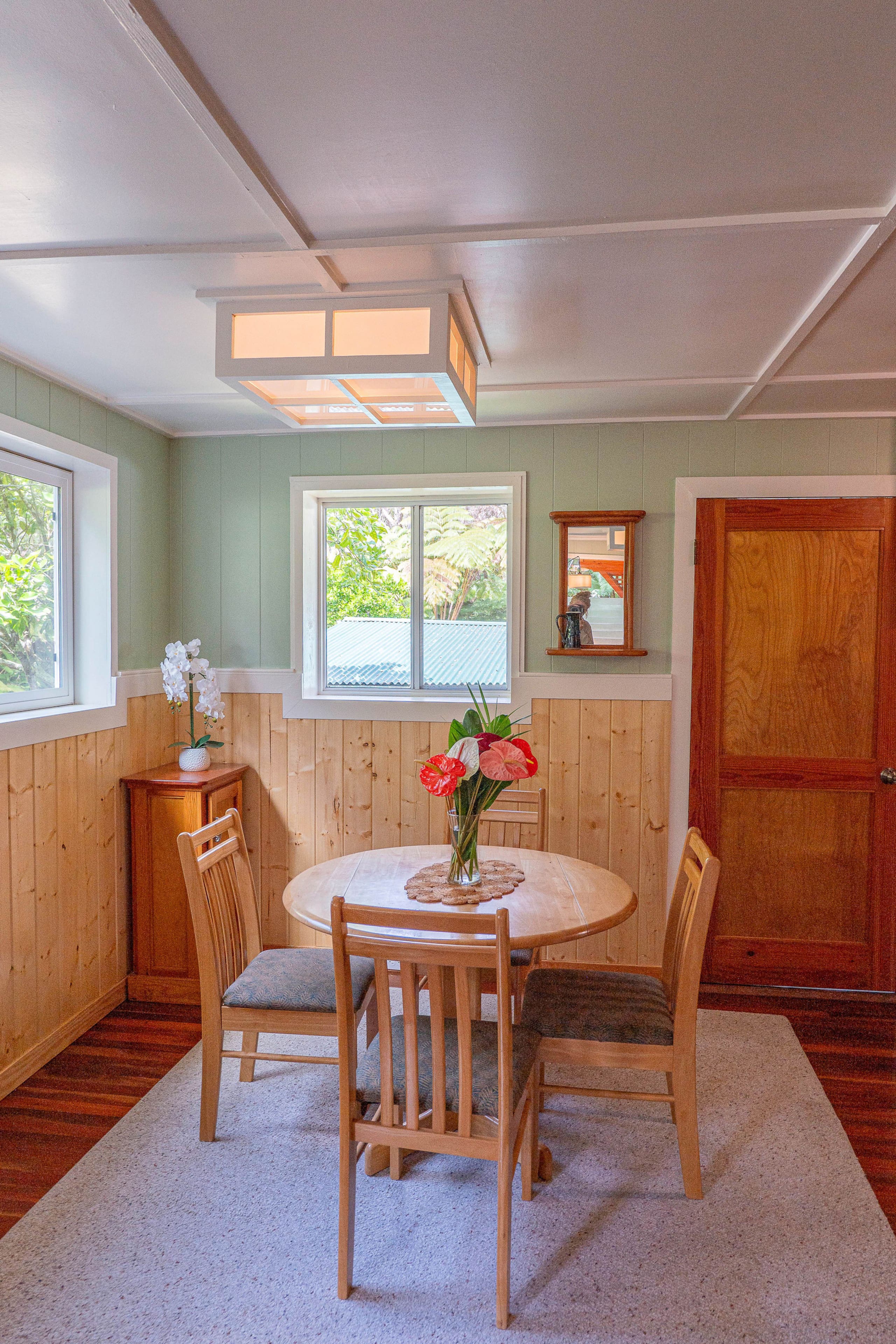 Home in Volcano · ★4.98 · 2 bedrooms · 4 beds · 1 private bath - Image 9