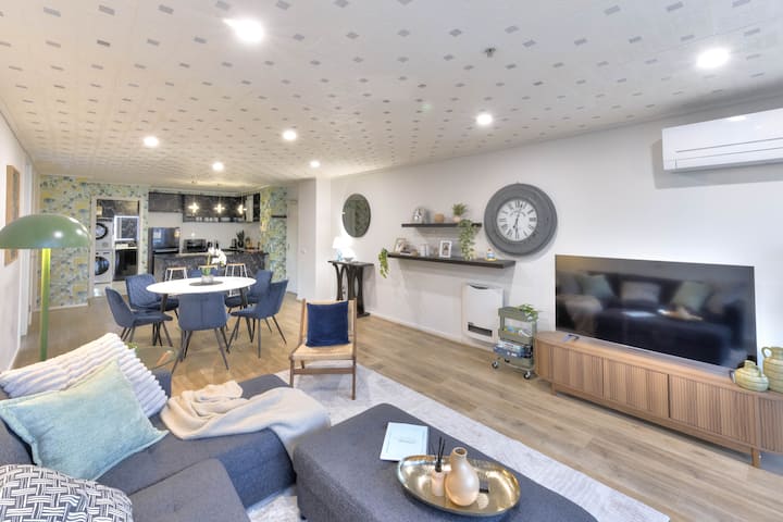 Leona-cozy3b2b2parking-skybus-near Southern Cross - Melbourne