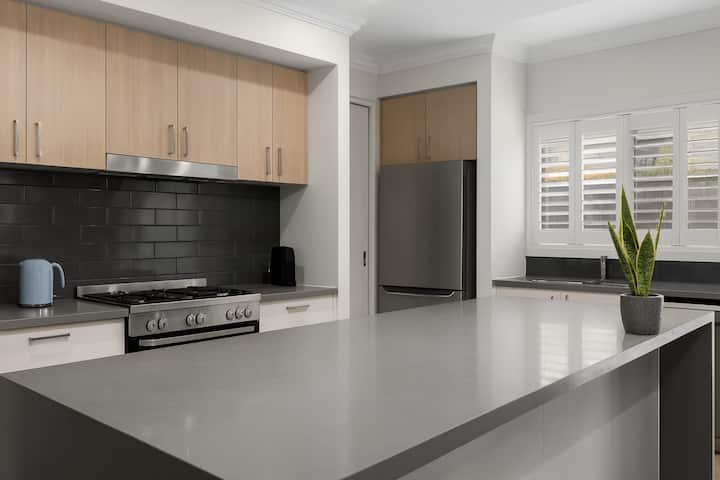 Beautiful Modern Home · Minutes From Bendigo Cbd - Bendigo