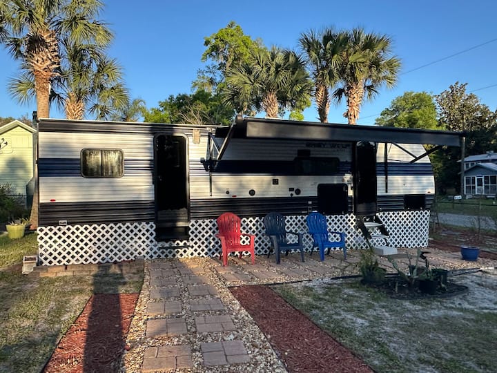 Rv Oasis In Downtown Deland - DeLand, FL