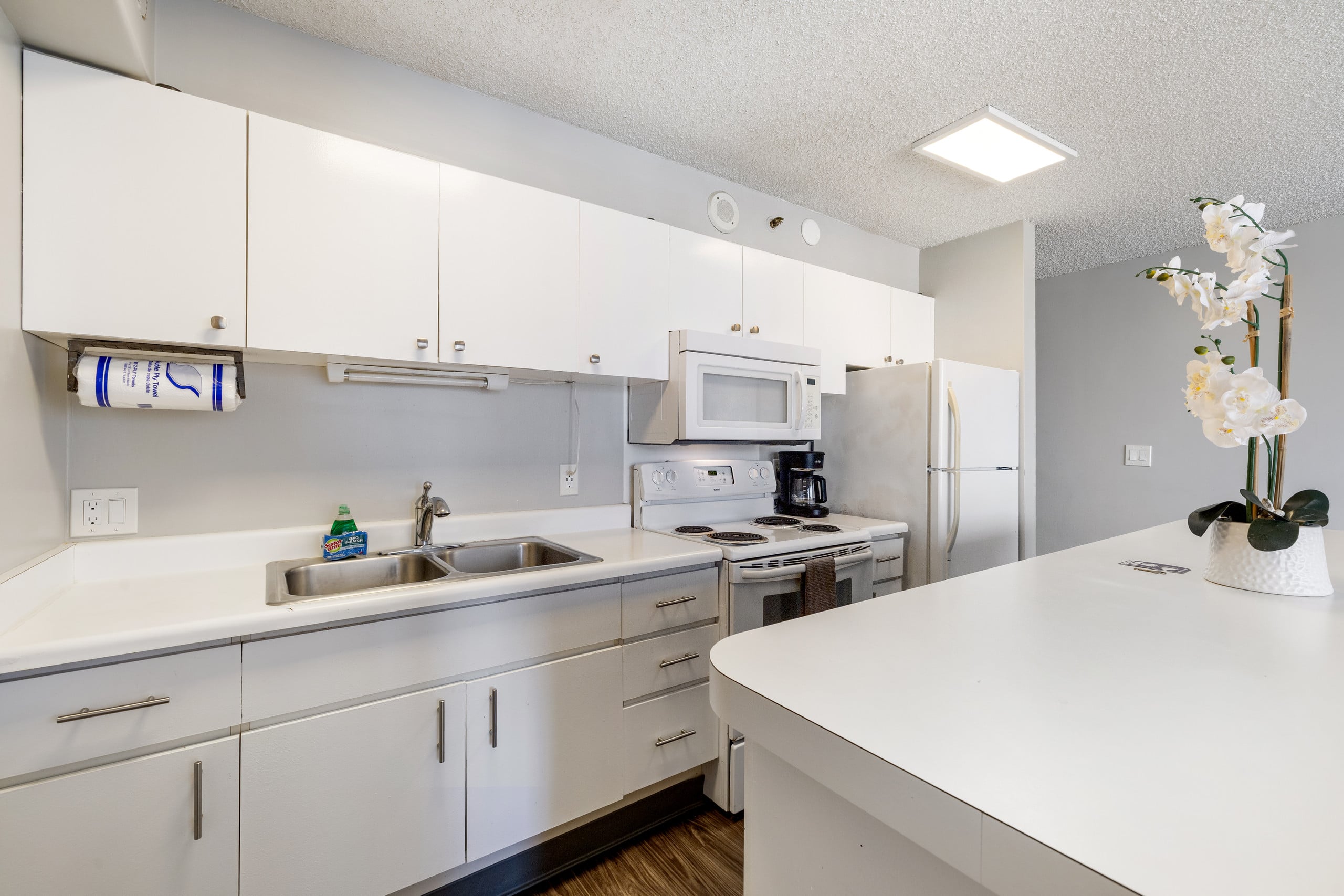 Hotel in Honolulu · ★4.75 · 1 bedroom · 3 beds · 1 private bath - Image 14