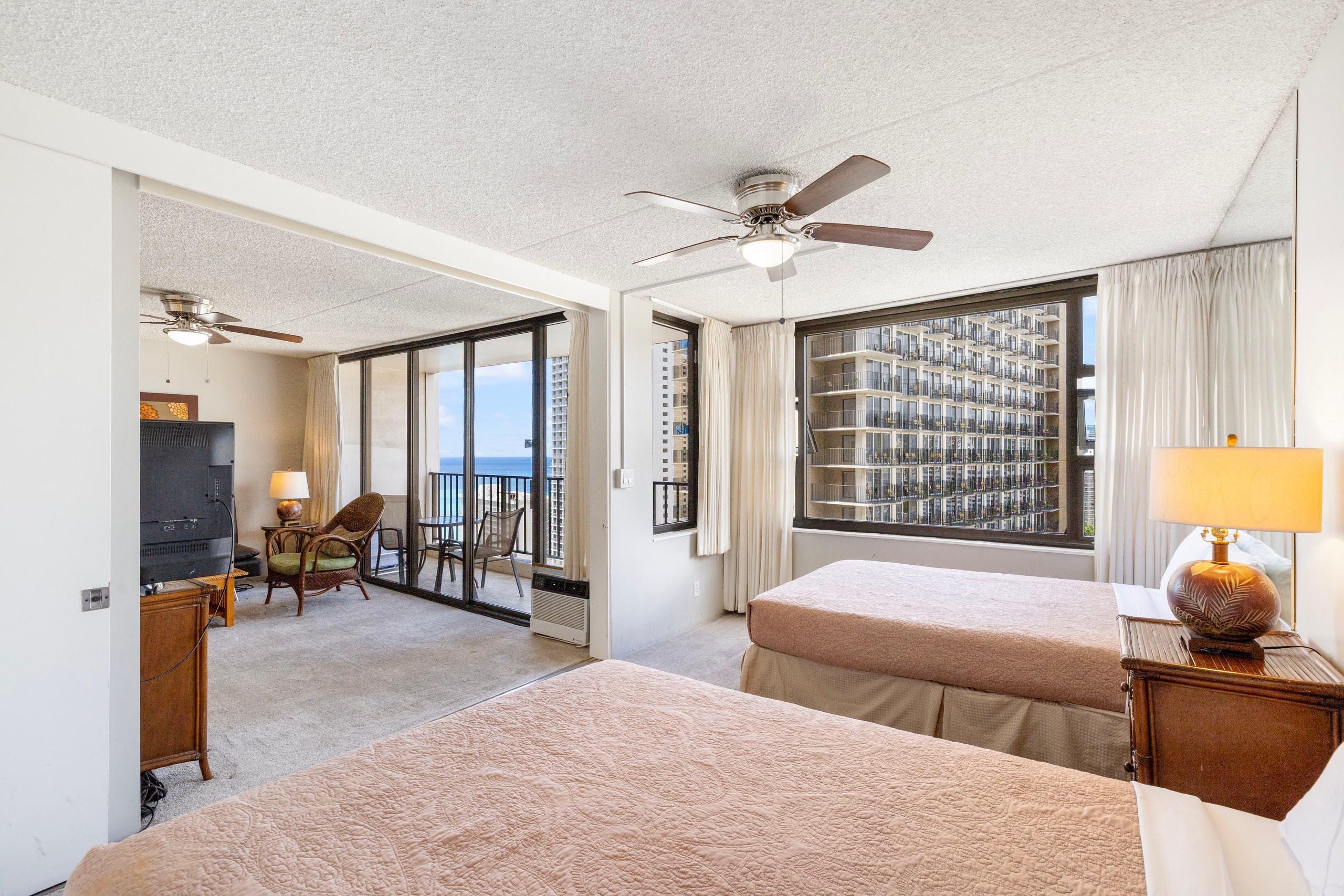 Hotel in Honolulu · ★4.75 · 1 bedroom · 3 beds · 1 private bath - Image 3