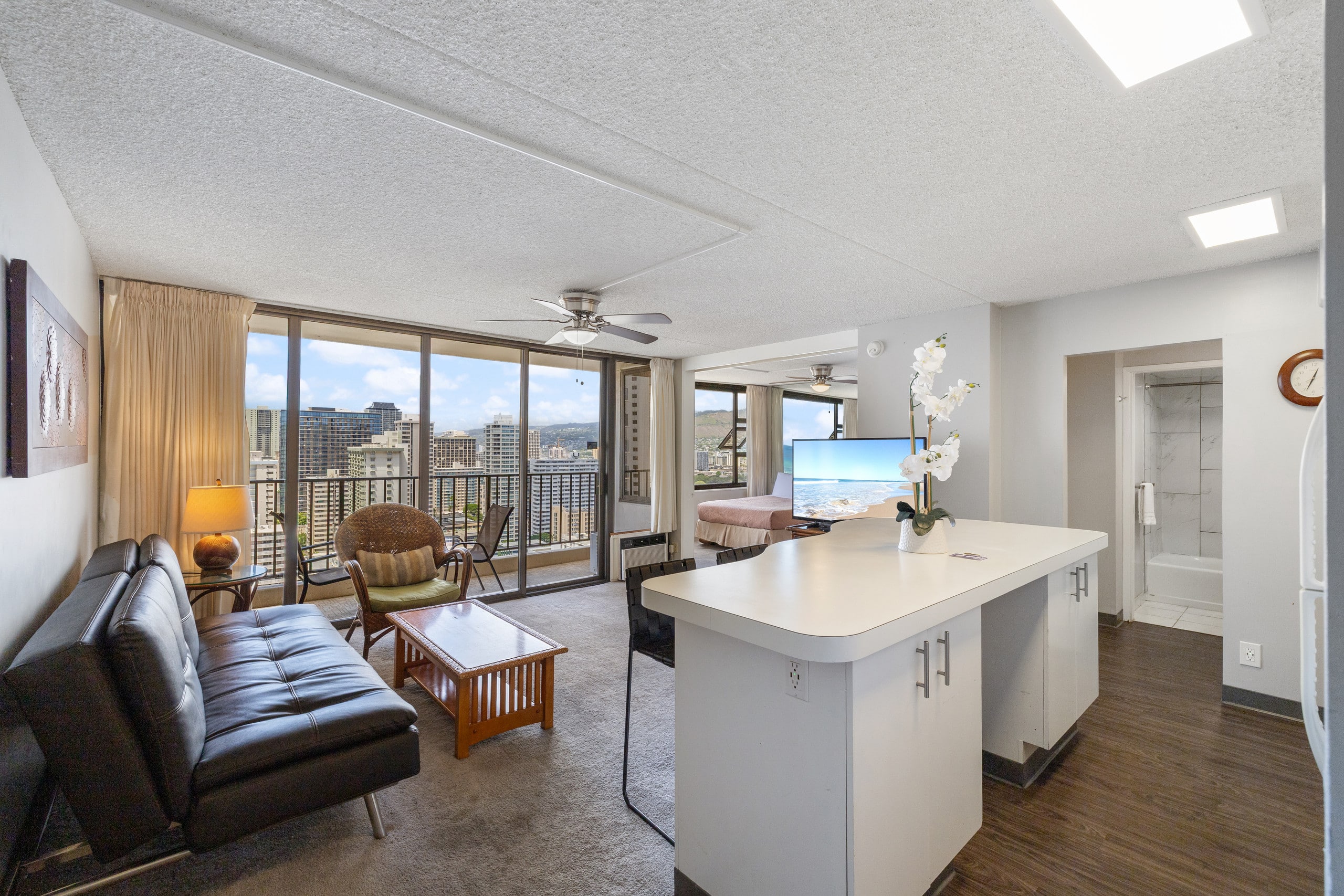 Hotel in Honolulu · ★4.75 · 1 bedroom · 3 beds · 1 private bath - Image 5
