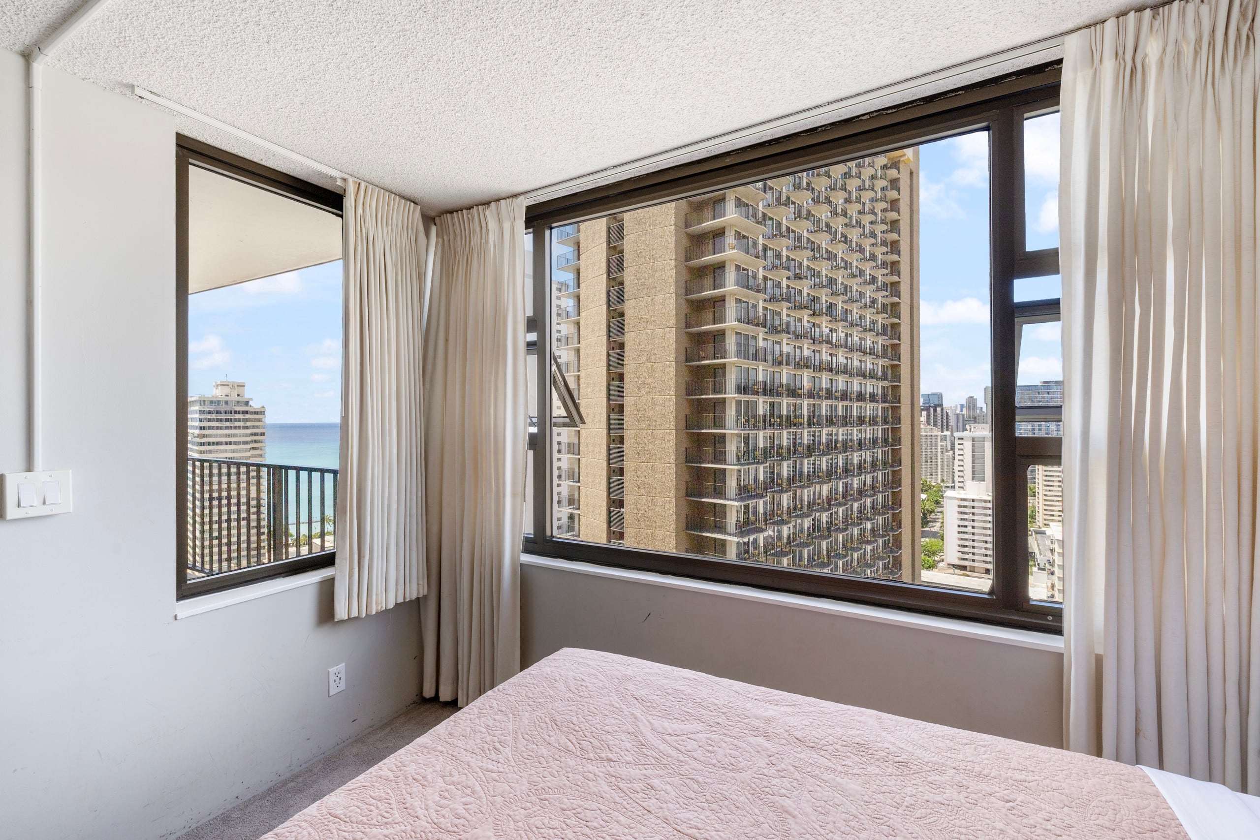 Hotel in Honolulu · ★4.75 · 1 bedroom · 3 beds · 1 private bath - Image 11