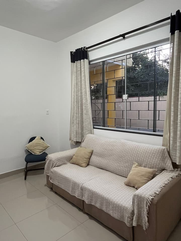 Casa Completa, Prox. Da Dutra, Shoppings-n.iguaçu. - Nova Iguaçu