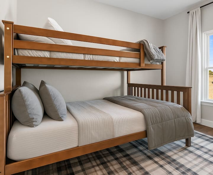 เตียงสองชั้นสามารถนอนได้สูงสุด 3 คน