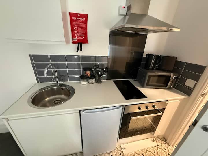 Coventry Studio Near City Centre - Coventry