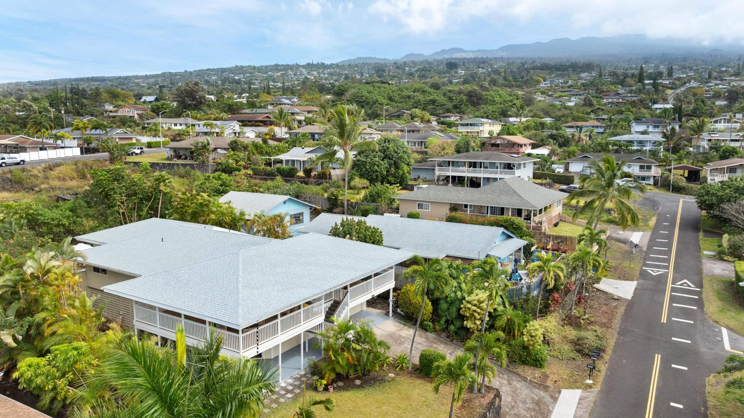 Home in Kailua-Kona · ★4.97 · 3 bedrooms · 4 beds · 2.5 baths - Image 39
