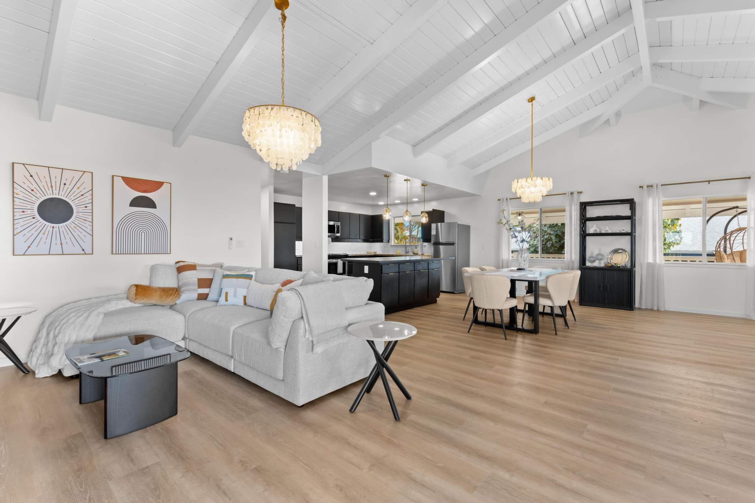 Home in Kailua-Kona · ★4.97 · 3 bedrooms · 4 beds · 2.5 baths - Image 3