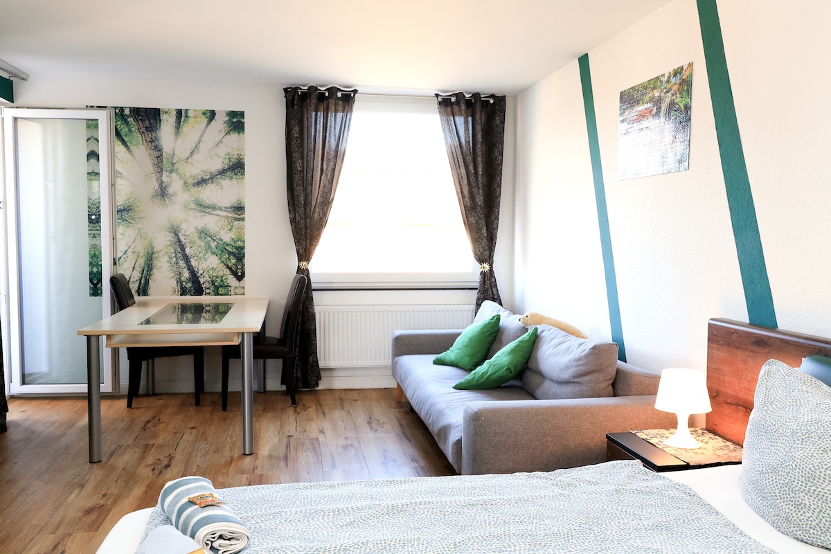 Top performing Airbnb: · 2 Bedroom Apartment – Forest Retreat Deluxe · in Neudorf Nord
