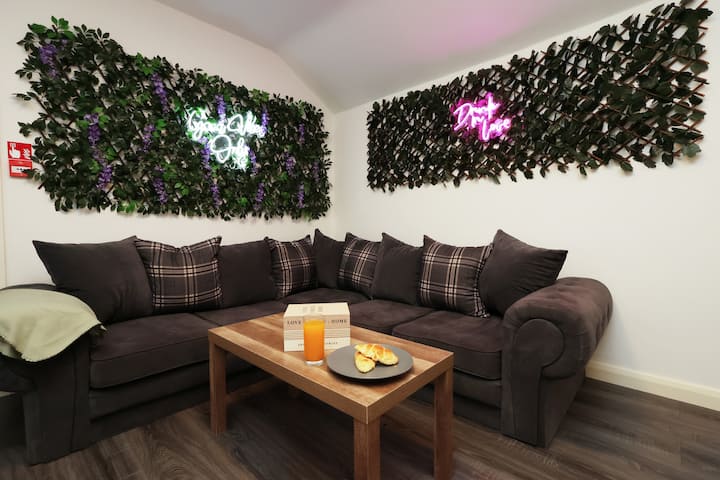 Centralhub4 1bd Studio | Contractor & Travelers - Cardiff