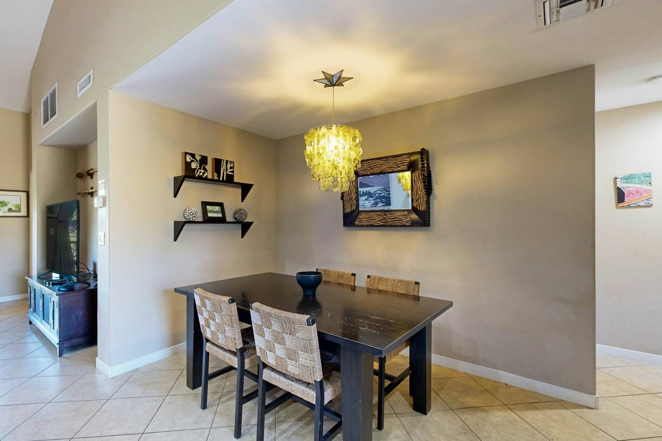 Condo in Waimea · ★4.43 · 3 bedrooms · 4 beds · 2 private baths - Image 7