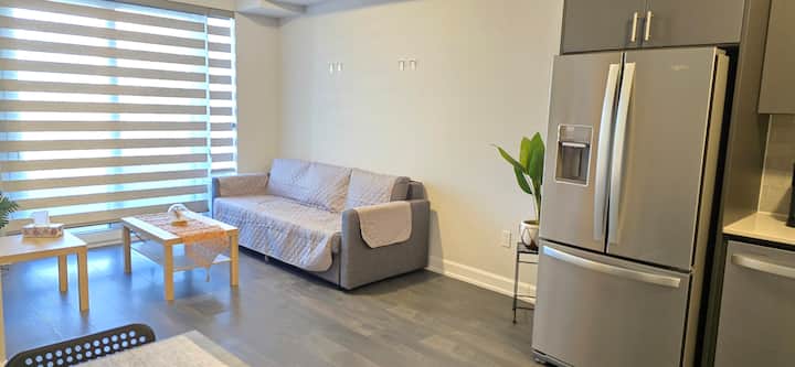 Modern Luxury Condo In North Oakville! - Oakville