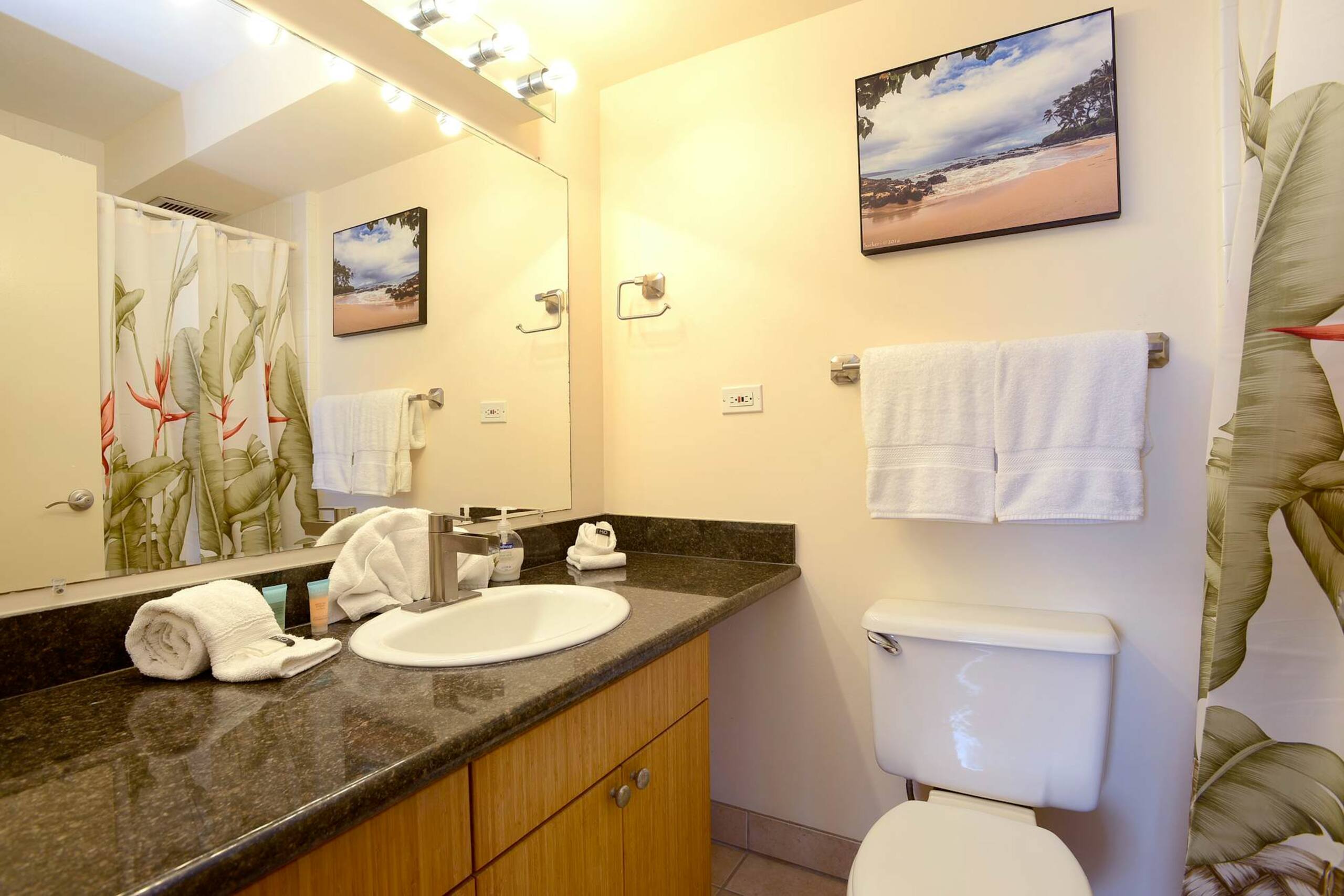 Condo in Kihei · ★4.25 · 2 bedrooms · 2 beds · 2 private baths - Image 13