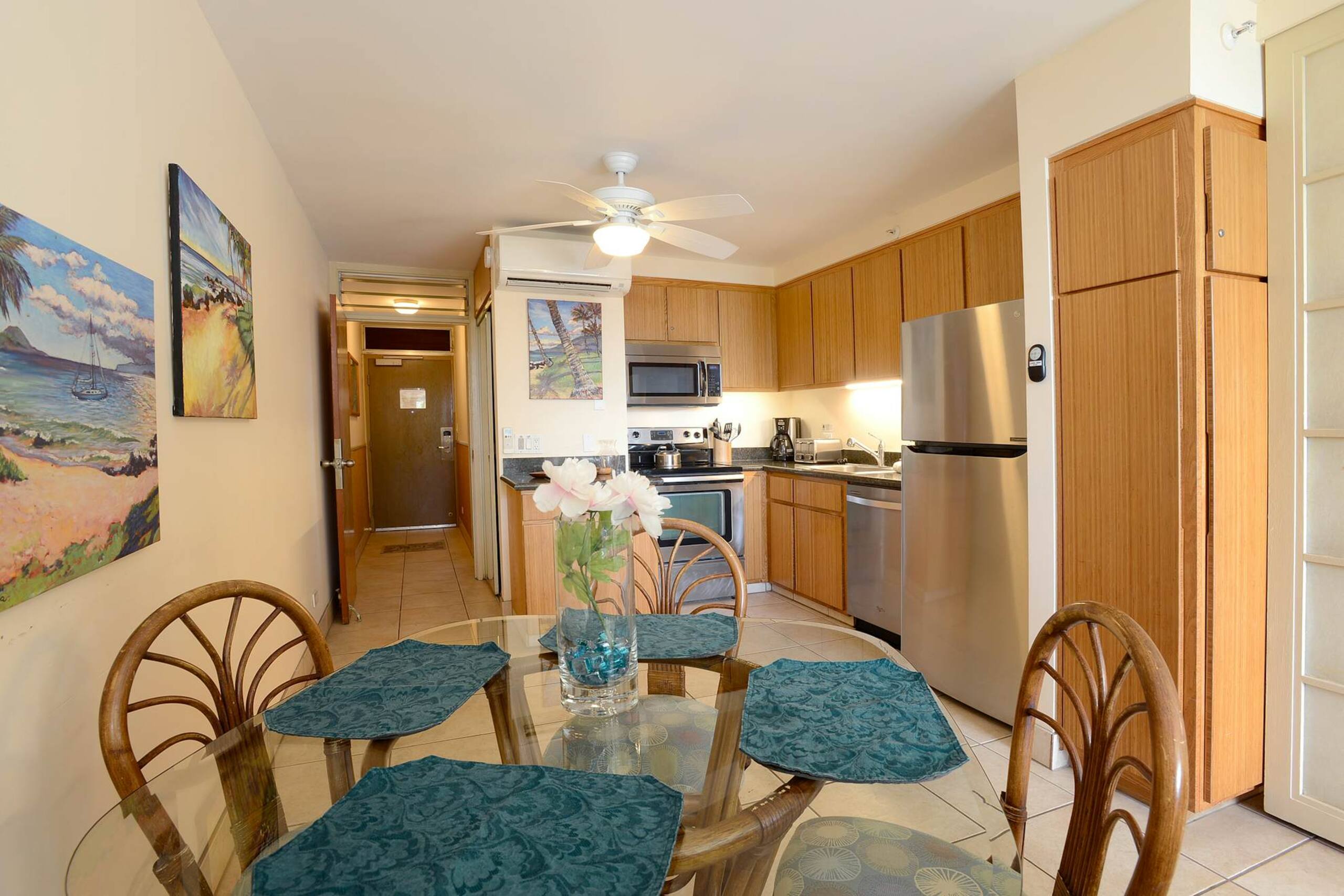 Condo in Kihei · ★4.25 · 2 bedrooms · 2 beds · 2 private baths - Image 11