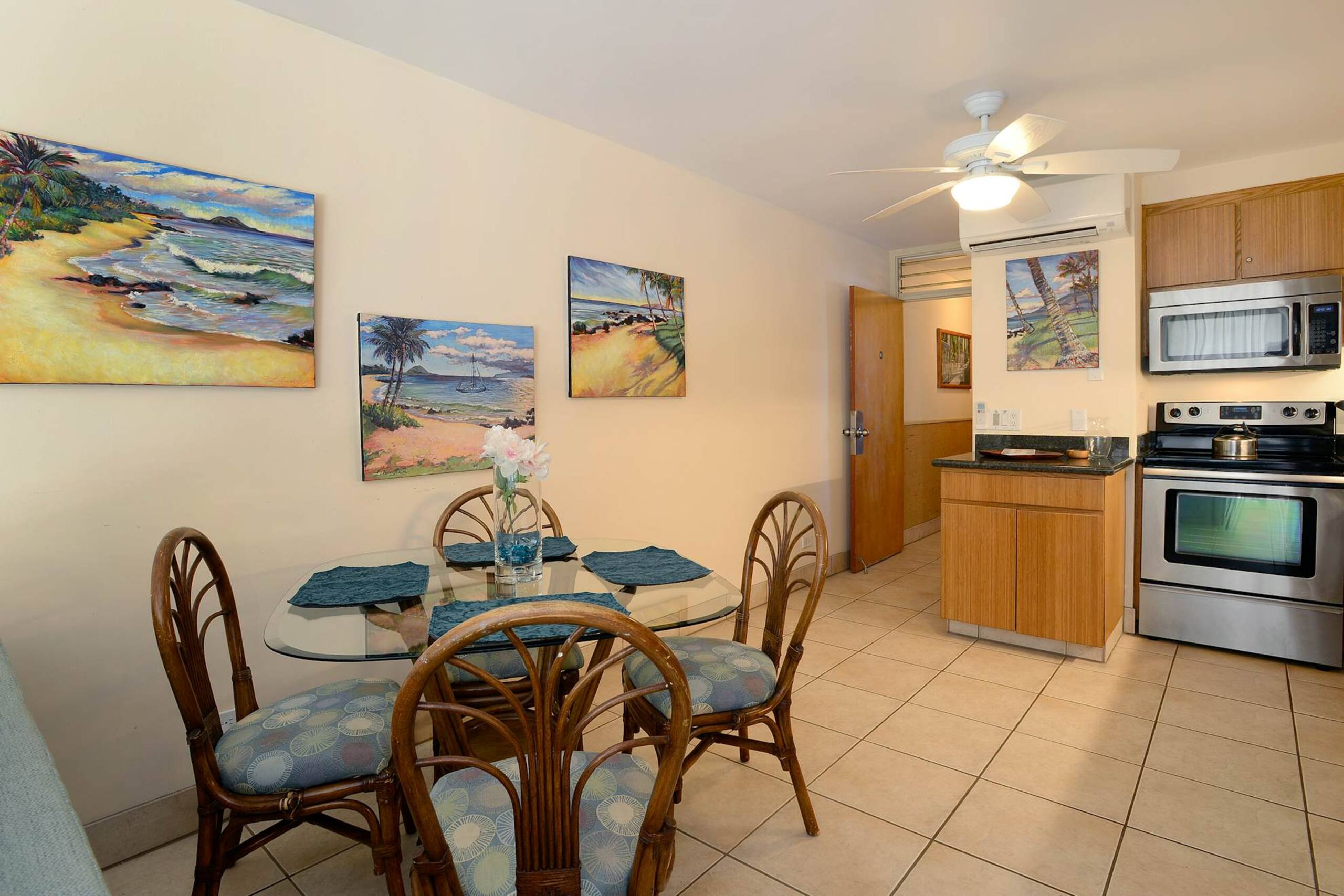 Condo in Kihei · ★4.25 · 2 bedrooms · 2 beds · 2 private baths - Image 10
