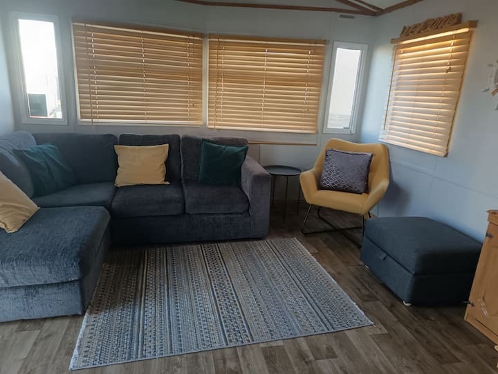 3 Bed Room Caravan - Elgin