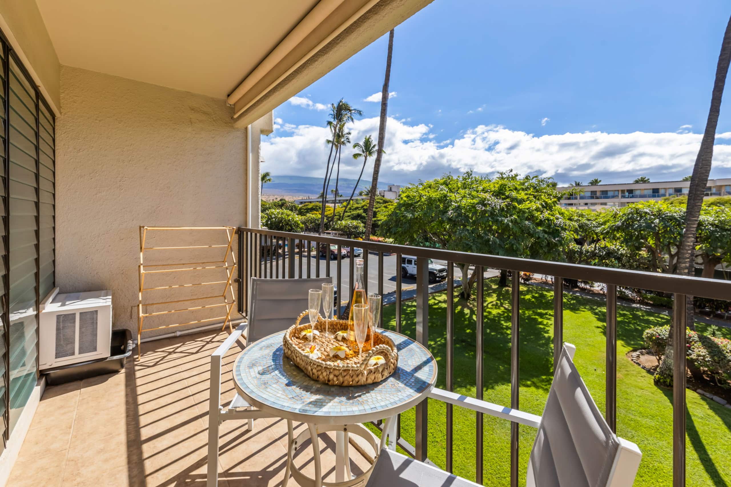 Condo in Kihei · ★4.6 · 1 bedroom · 2 beds · 1 private bath - Image 32