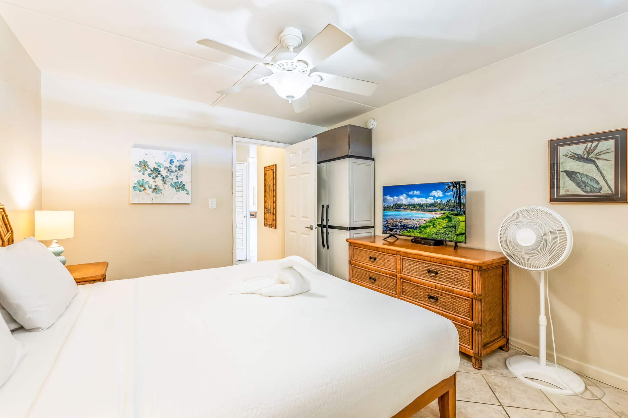 Condo in Kihei · ★4.6 · 1 bedroom · 2 beds · 1 private bath - Image 15