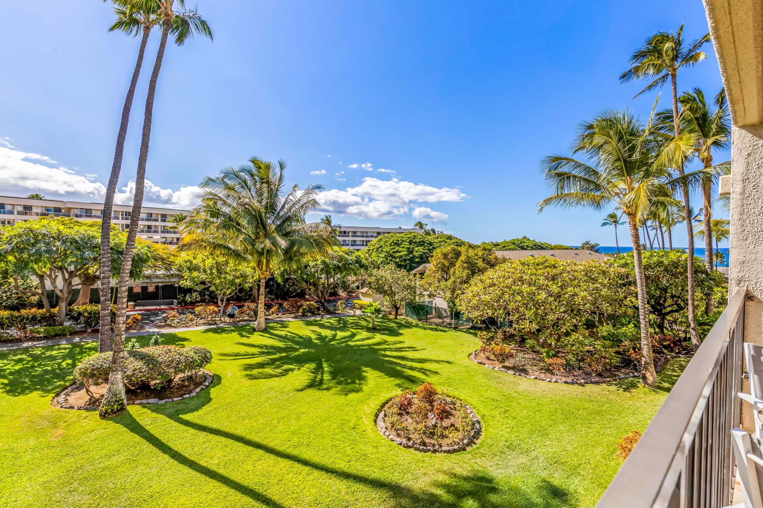 Condo in Kihei · ★4.6 · 1 bedroom · 2 beds · 1 private bath - Image 27