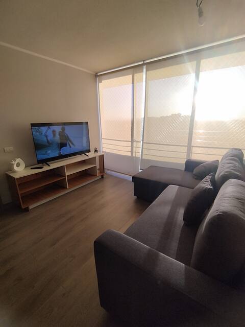 Successful Airbnb property: Vista 22nd Floor | Metro | Mall | Parking in La Florida