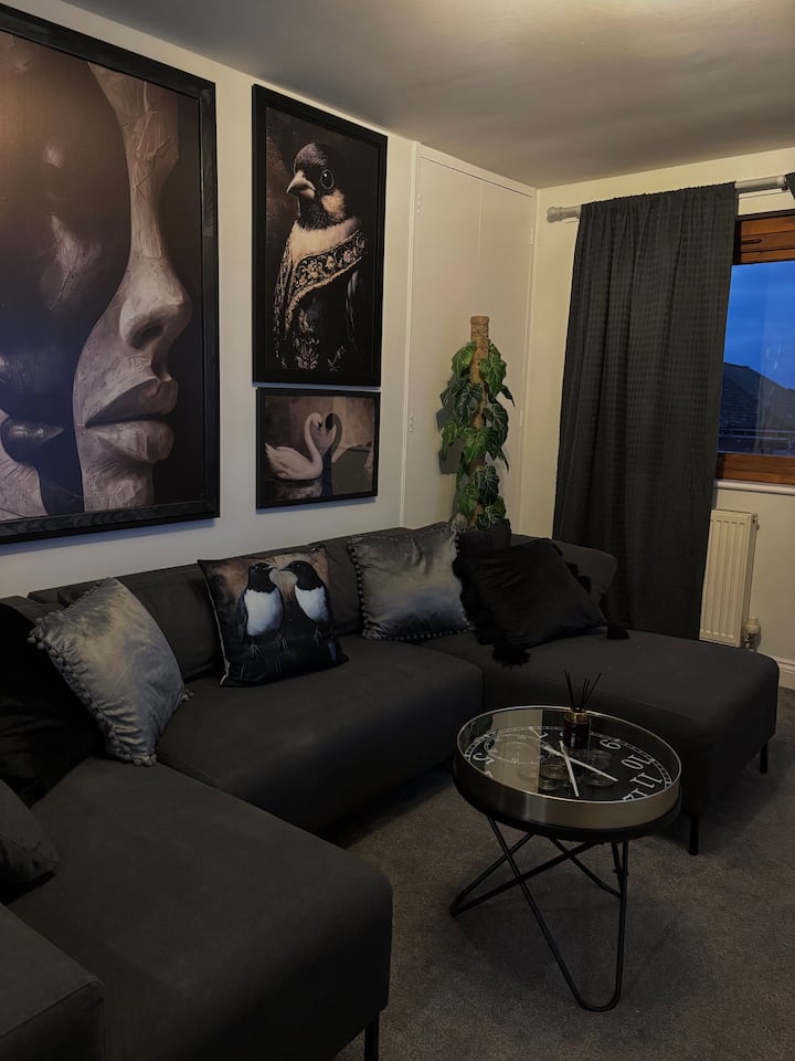 Modern North End Portsmouth Flat + Parking - Hayling Island