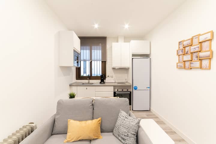 Bonito Apartamento En Acacias. - Madrid
