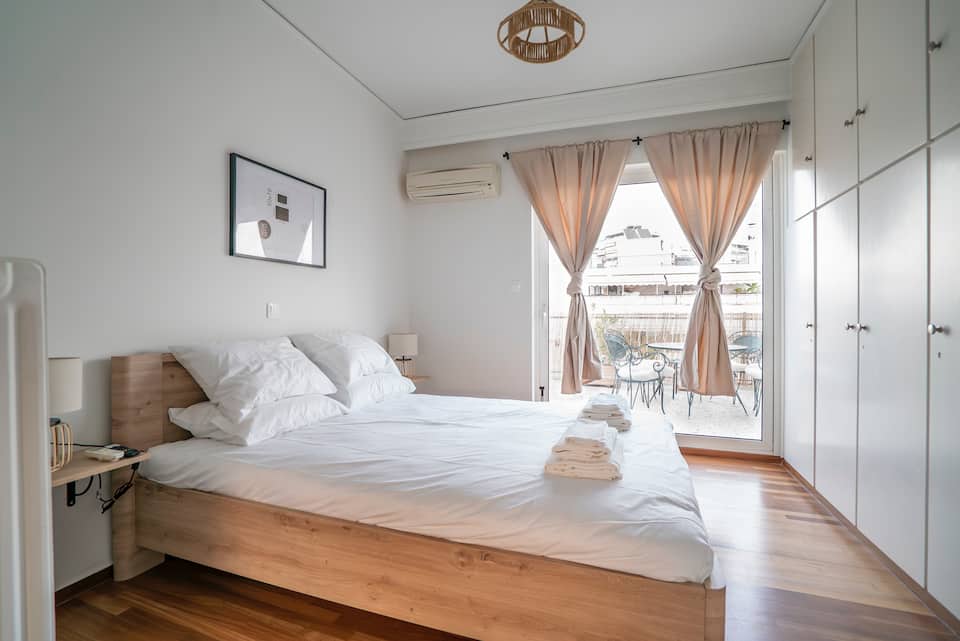 Σπίτι που φιλοξενούμε στο Airbnb, Αθήνα · ταράτσα με θέα