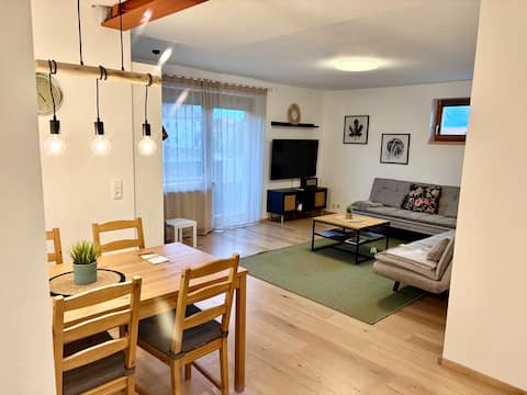 Beliebte Airbnb-Anzeige: 65 m² Apartment with Terrace & Nordkette Views in Vill
