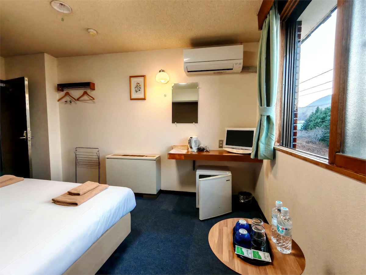 Vue sur la montagne avec chambre double avec salle de bain (310 ...