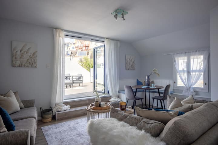 Modern Apt With Roof Terrace | Centre Of Salcombe - South Sands Beach