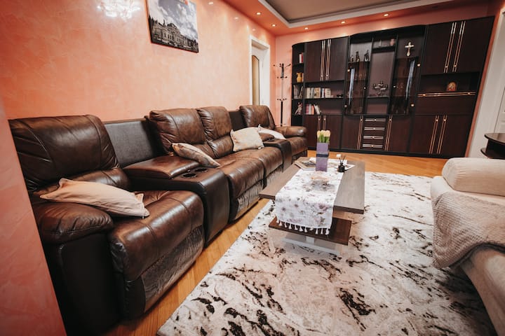 Downtown Cozy Retreat - Vatra Dornei