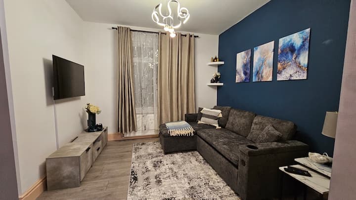 Jasmin's House, 3 Bedrooms, 2 Bathrooms - Northampton