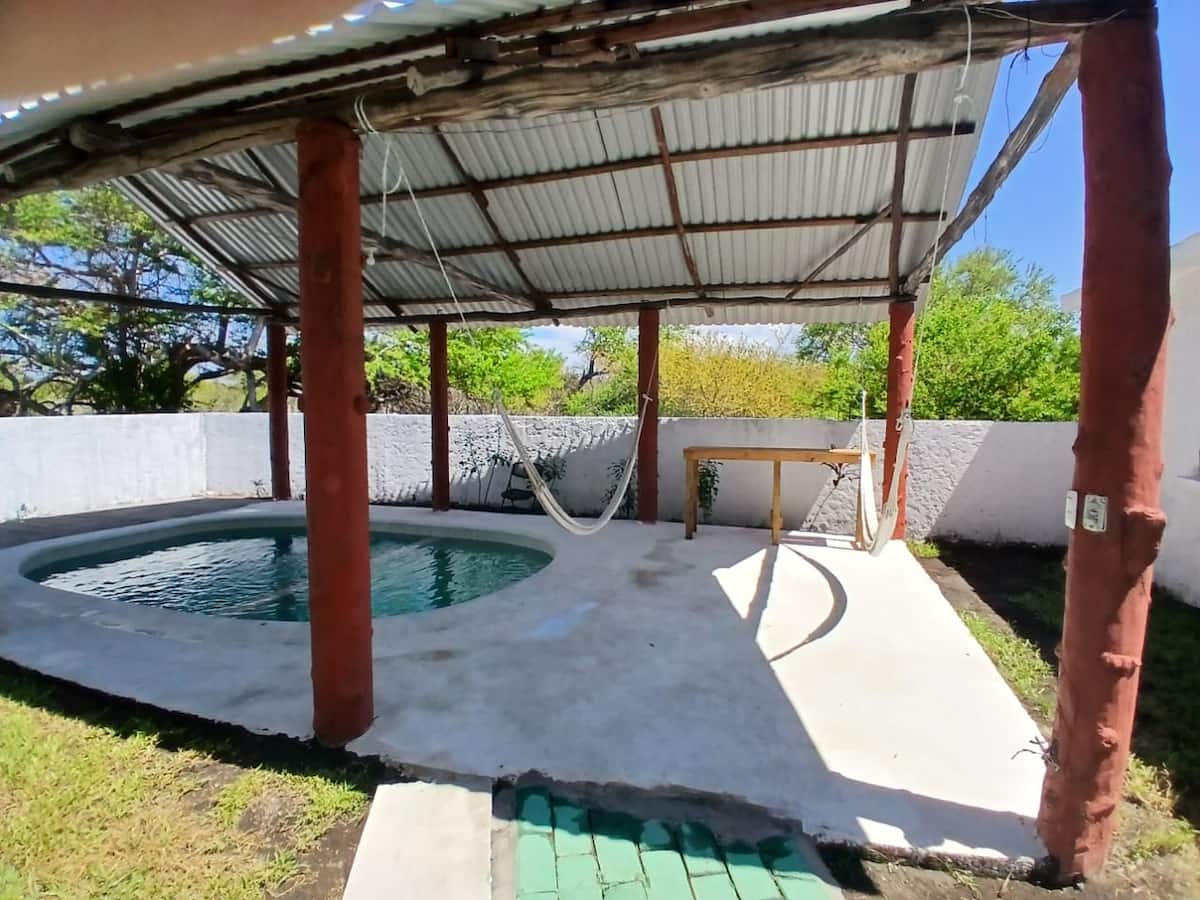 Villa Arenna: loft con piscina privada a pasos de la playa en El Pumpo