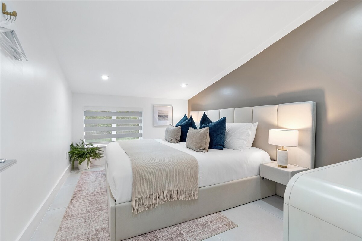 Dormitorio n.º 6: 1 cama tamaño king, vestidor