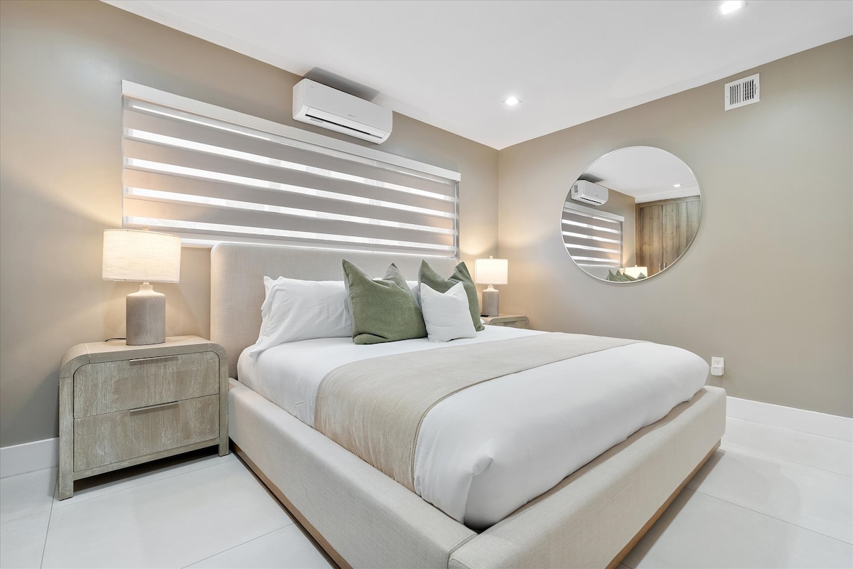 Dormitorio n.º 4: 1 cama tamaño king, armario empotrado.