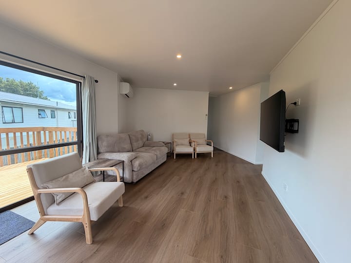 Newly Renovated 3bed 2bath Home | No Exit Street - Whangārei