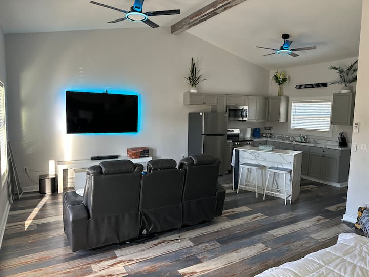 Blue Haven Escape (Cozy Modern Escape Near Tupelo) - Misisipi