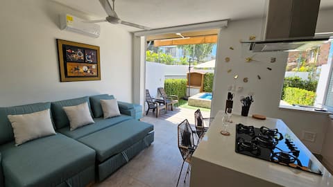 Top performing Airbnb: Beautiful house with private Jacuzzi &AC in Melgar in Melgar