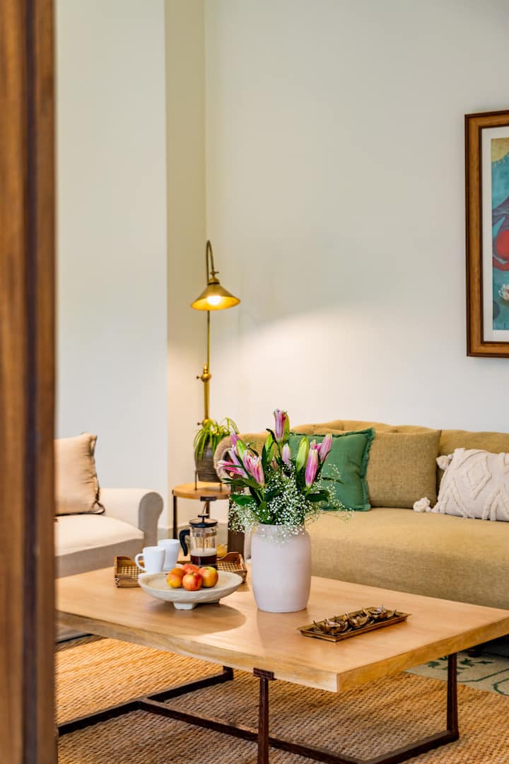 Living room image 5