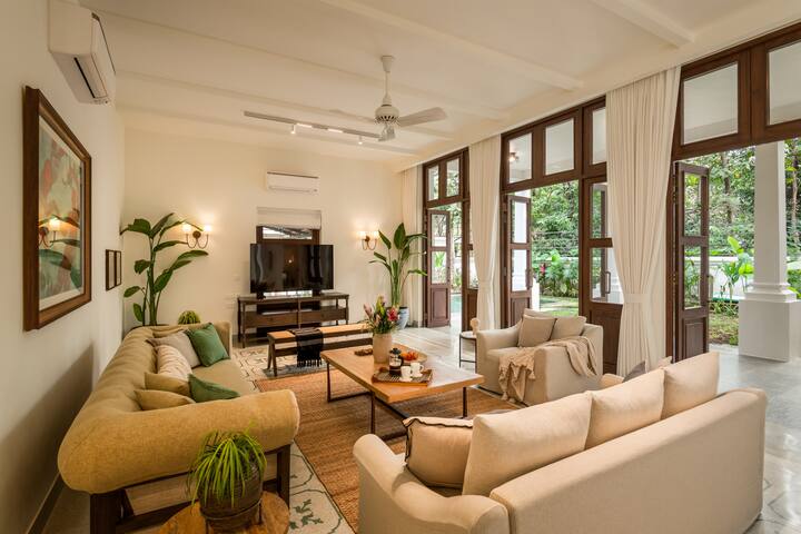 Living room image 1