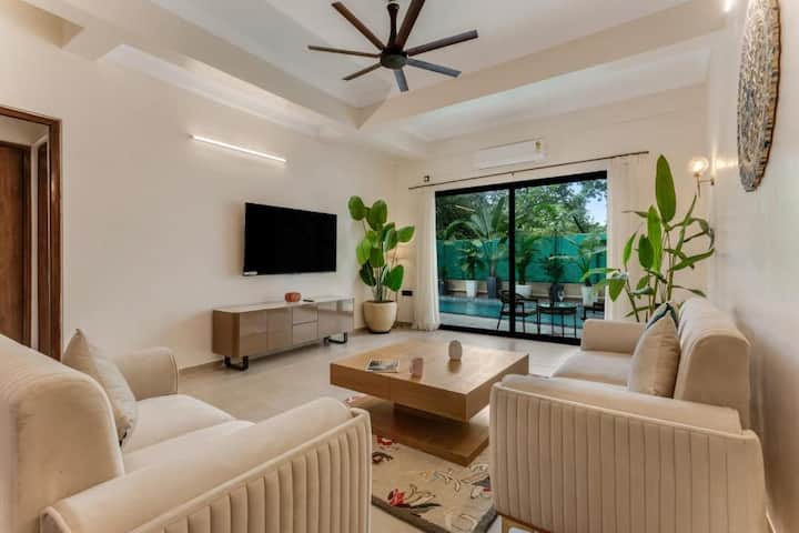 Living room image 1