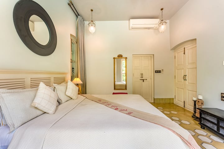 Bedroom 1 image 1