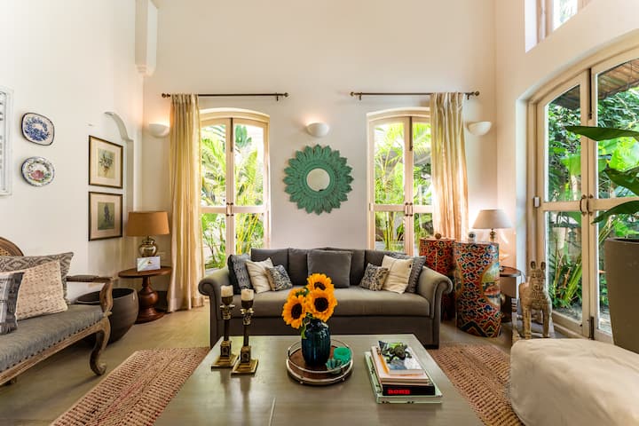 Living room image 3