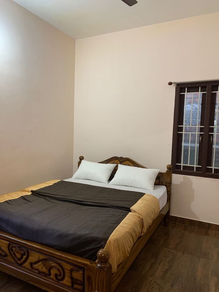 غرفة النوم 2